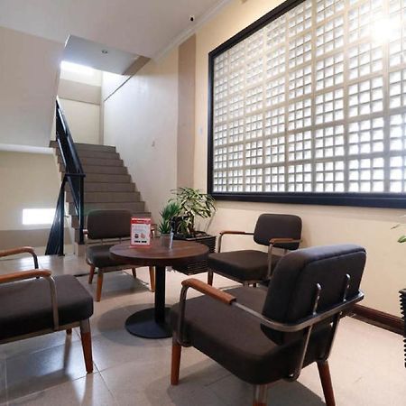 Reddoorz Plus Near Universitas Sumatera Utara Medan Exterior photo