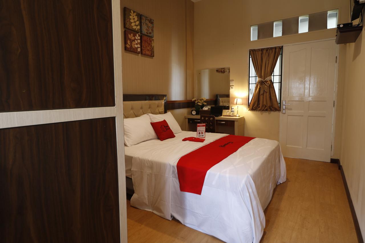 Reddoorz Plus Near Universitas Sumatera Utara Medan Exterior photo