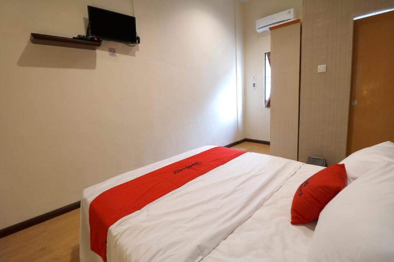 Reddoorz Plus Near Universitas Sumatera Utara Medan Exterior photo